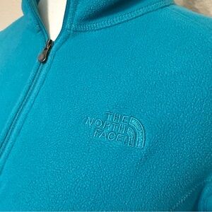 The North Face Women’s Pullover